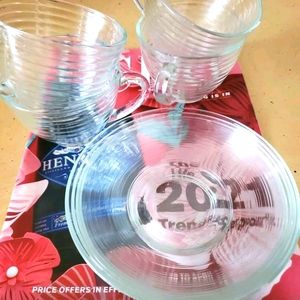 Coffe/tea mugs with saucers